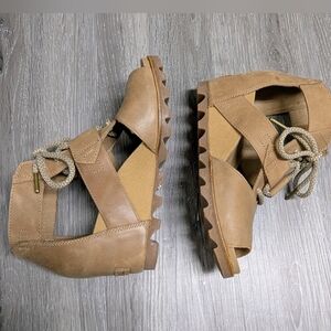 Sorel Wedge Joanie Sandals Lace Up Tan Size 8.5 Excellent